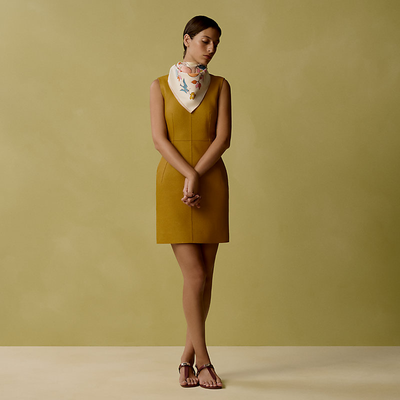 カレ 90 《ル・ポミエ・セリエ》 | Hermès - エルメス-公式サイト